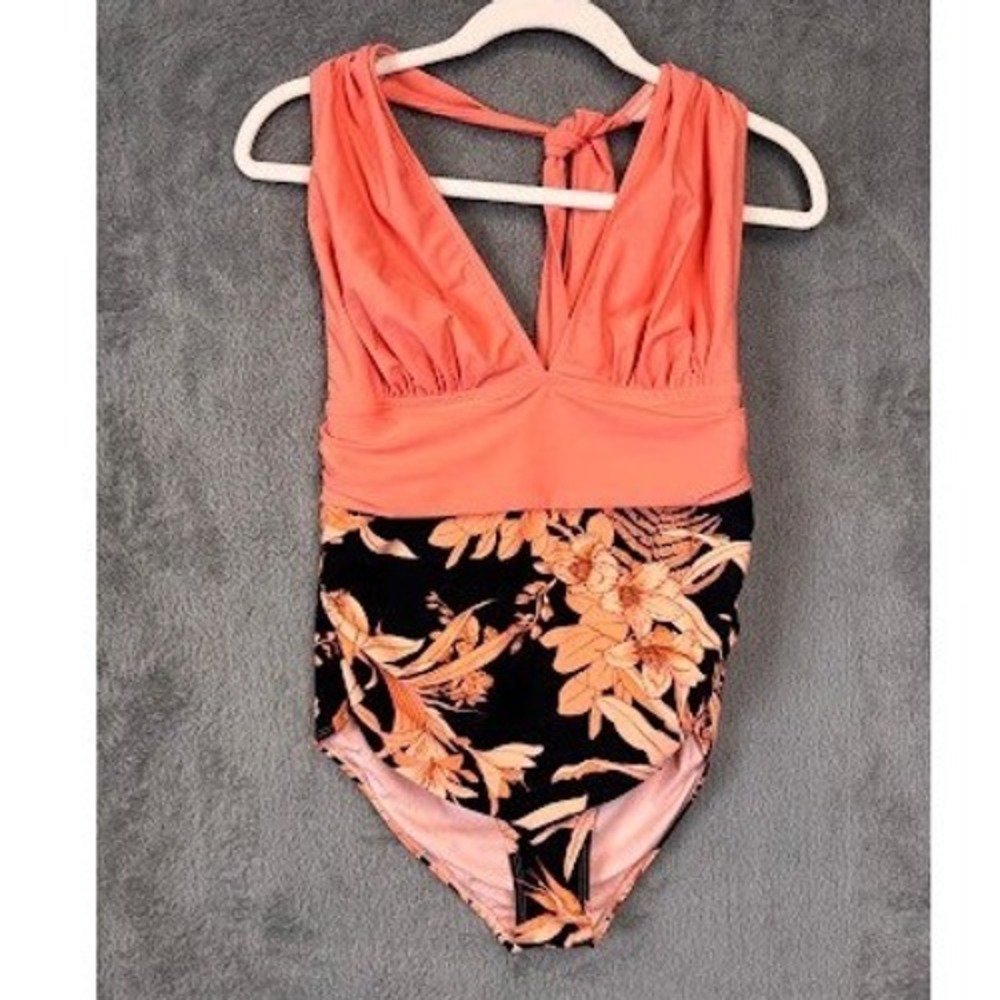Cupshe Coral and Black Floral One Piece Halter Swimsuit Tropical V-Neck Medium